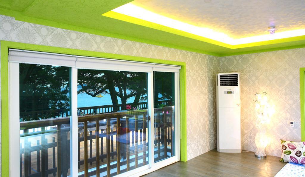 Pinky Marine Pension Намхэ Экстерьер фото