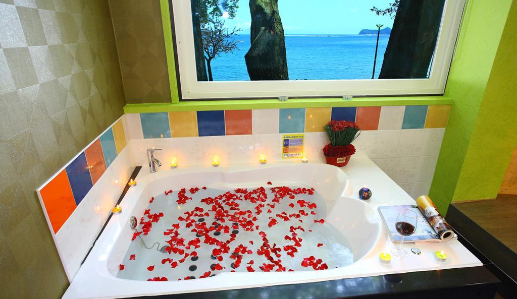 Pinky Marine Pension Намхэ Экстерьер фото